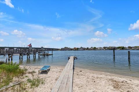 Dock