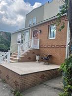 1 Family Attached Townhouse with 3 Bedrooms and 1.5 Baths.