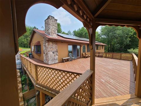 Deck