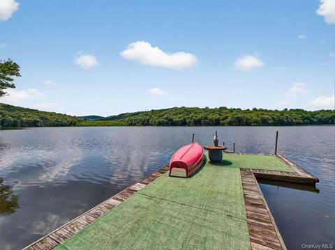 Dock