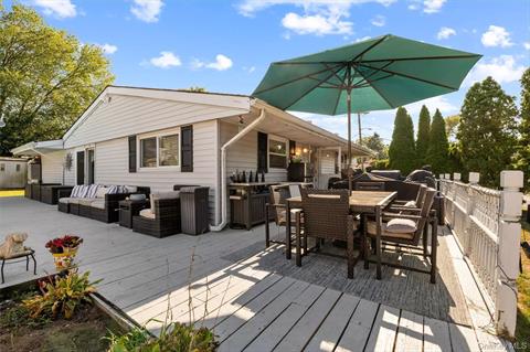 Deck