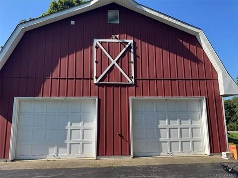 Barn