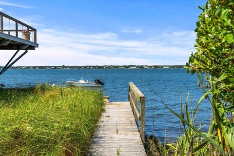 Dock