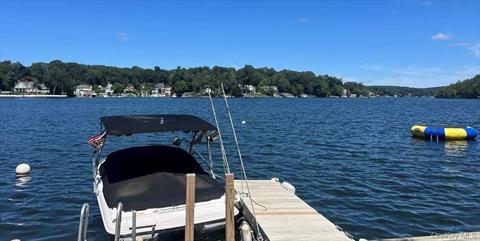 Dock