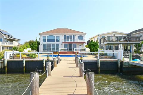 Dock