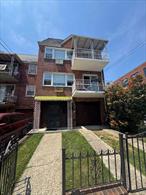 Huge Apartment For Rent In Woodside. Features, Living Room/ Ding Room Combo, Eat In Kitchen W/ Microwave & Dishwasher, 3 Bedrooms w/ Closet Space. Master Bedroom W/ Private Bathroom. Heat & Water Included. Carpeting Flooring Throughout. Washer and Dryer Available In The Basement.Close to Transportation& Restaurants.