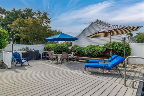 Deck