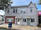 One Bedroom apartment steps away from the beautiful beaches of Atlantic Beach.