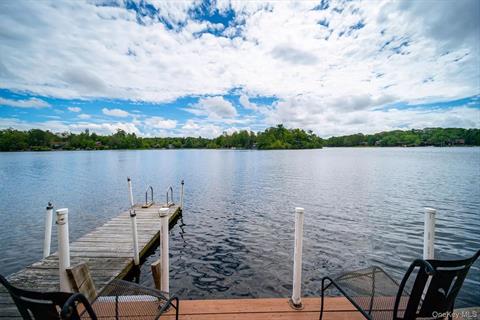 Dock