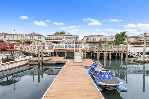 Dock
