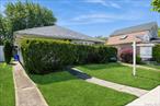 Long Beach: East End 3BR 2BTH Ranch LVR/DA Kitchen, yard & driveway. Roof 1 1/2 yr old- sidewalk 2 yrs- Top of the line heating sys w/ filter system. Post-Sandy 2013- Anderson windows (front) hardwood floors thru out, kitchen floor new.