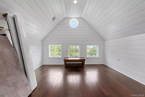 Bonus Room