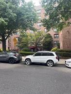 Great Development In Queens , Surrounded On Three Sides By Forest Park. O Low Maintenance Includes All Utilities O Close To Golf, Tennis, Running Track, Cross Country Trails, Bicycle Trails O Near To Train, Buses, Schools . O 100% Owner Occupied WALL TO WALL CARPETING WITH PADDING IS MANDATORY! or sound proofing floor, Additional information:Features:Lr/Dr