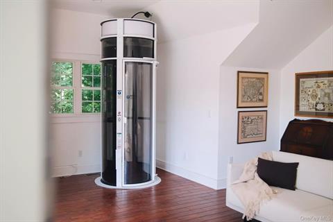 Guest Quarters