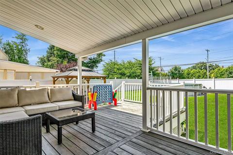 Deck