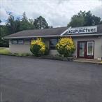 Give your business the extra boost, by being on this premium location. Highly visible area with plenty of parking.7 rooms with 1.5 bathroom. Hardwood flooring. Available kitchen space.Water, electricity, gas and alram fees are seperate.Rent includes taxes and common area maintenance.