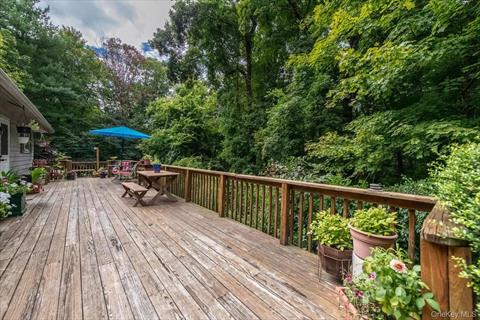 Deck