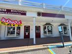 800 square-foot Retail Space in multi use strip mall Turn Key access/entranceAsking 1850+ utilities Lots of foot trafficnewly updated, bright, and spacious!