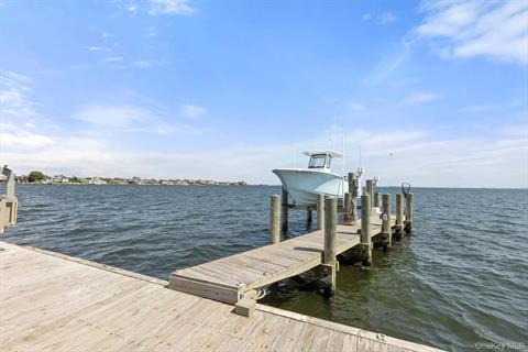 Dock