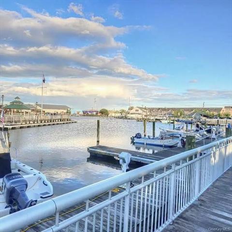 Dock