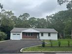 Recently renovated 3 bedrooms 2bathrooms house, brand new appliances in a tranquil and centrally located town.Don&rsquo;t look more and call this house your home.