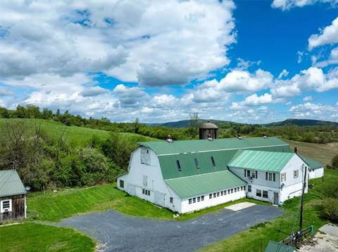 Barn