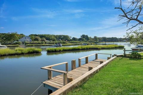 Dock