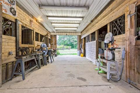 Stable