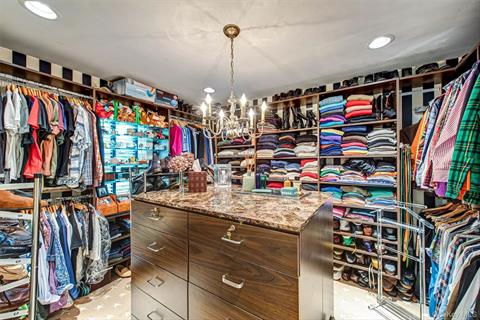 Closet
