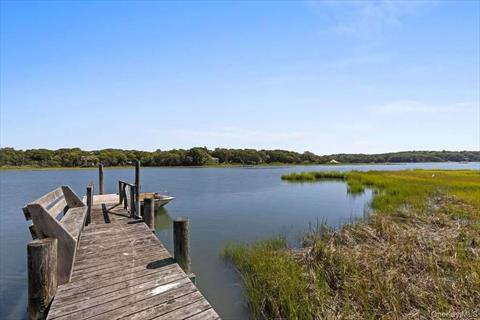 Dock