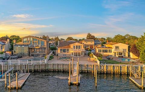 Dock
