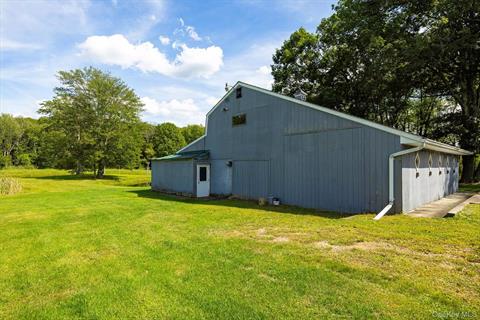 Barn