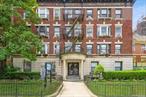 Don&rsquo;t miss out !! Sunny cozy One bedroom on third floor, wood floor throughout Apt Big window natural lights Walk Up Building (no Elevator). Excellent location heard of Flushing Convenient to Transportation, shops , Market, and school. Only few minute to Subway 7 train, LIRR, Buses.