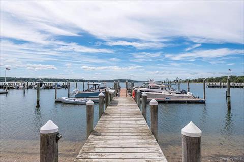Dock