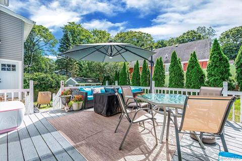 Deck