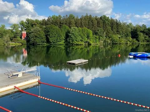 Dock