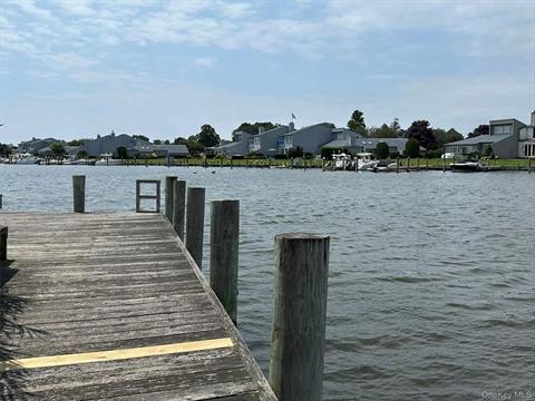 Dock