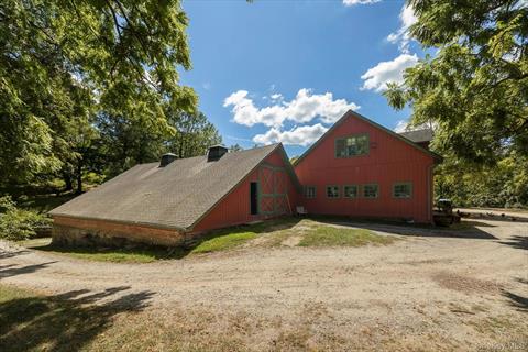 Barn