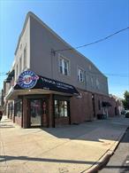 Spacious Commercial Open Space to Lease, Corner Property. Conveniently Located, Close to Transportation, Shopping, etc.