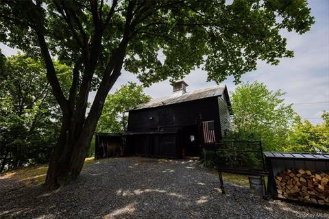 Barn