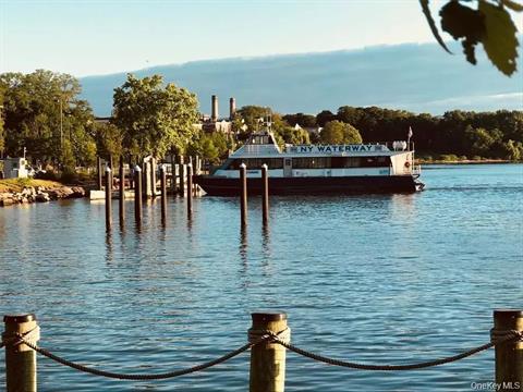 Dock