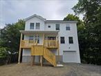 A beautiful brand new colonial home is now available to rent in the center of Middletown NY. Walk in distance to Orange County Community College and minutes to shopping, NYC transportation, hospital and medical centers. This stunning home is offering 4 bedrooms and 3 full bathrooms plus a walk out unfinished basement and one car garage. Landlord requires Tenants to have minimum 650 credit score, good background check and household income at least 2.5 times of the monthly rent.