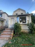 cozy 2 br detached colonial with full basemen, convenient to all amenities