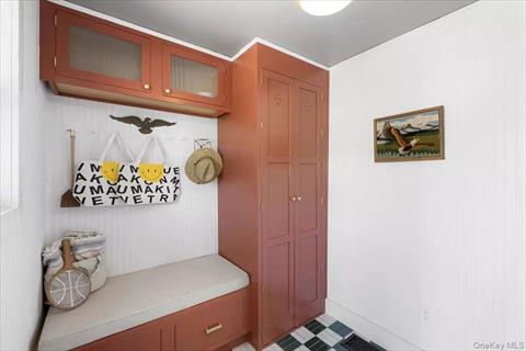 Mud Room