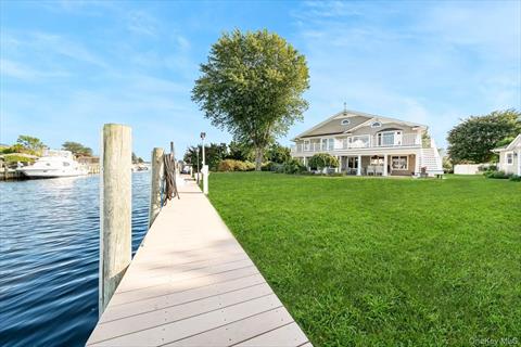 Dock