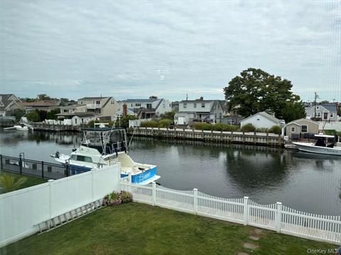 Dock
