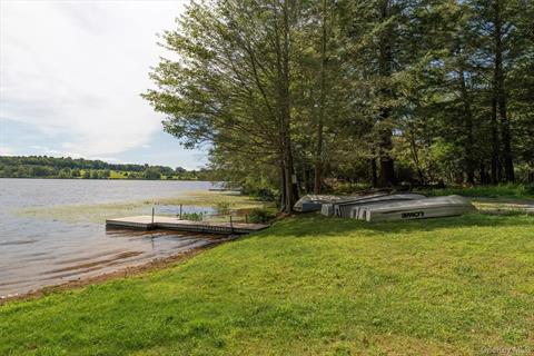 Dock