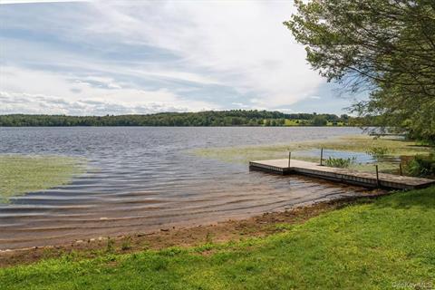 Dock