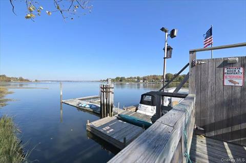 Dock