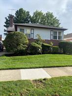 Excellent Location this 4 bedroom 3 full bath Parker Split is clean and bright. Very spaciousTop Bay Terrace location. Conveniently located close to all shops, schools and restaurants.also close to all transportation including buses, highways and bridges
